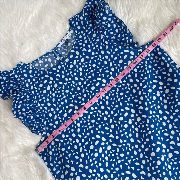 EUC Michelle McDowell Size Medium Women’s Blue and White Ruffle‎ Polka Dot Dress - Picture 7 of 13